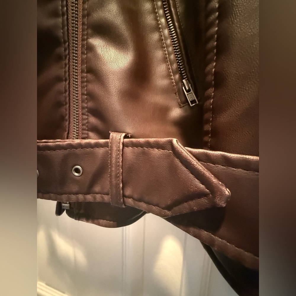 Brown Leather Jacket - Picture 5 of 7